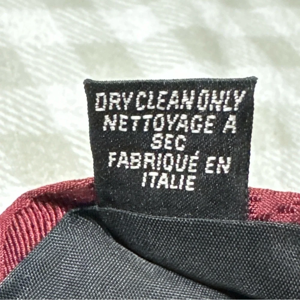 HUGO BOSS Men's 100% Silk Necktie ITALY Designer Geometric Red/Cream/Brown EUC - Picture 4 of 6